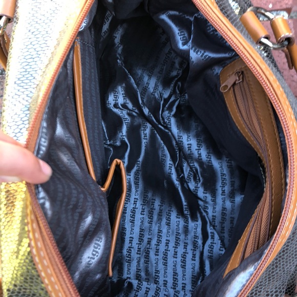 Purse - Picture 3 of 3